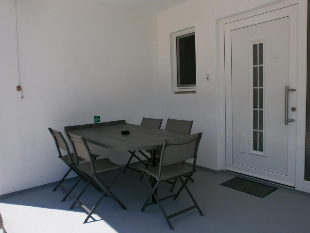 Apartments Bora Ližnjan Екстериор снимка
